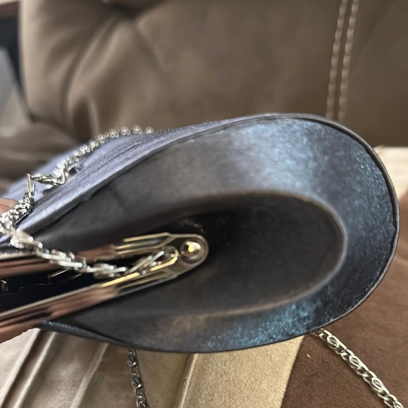 Vintage 1950s Silver Lame Clutch Purse with chain Handle - Picture 6 of 9